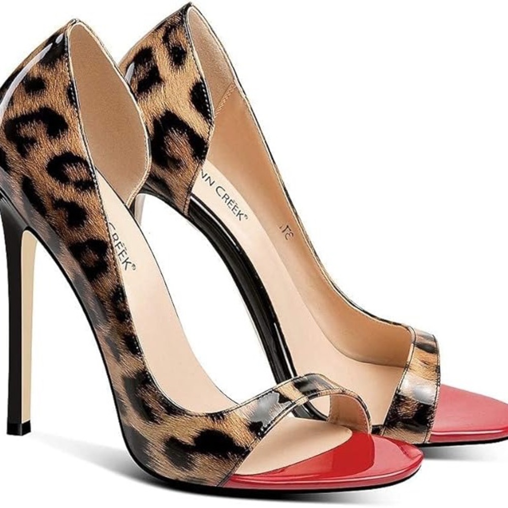 Chic Leopard Print Heels with Red Soles